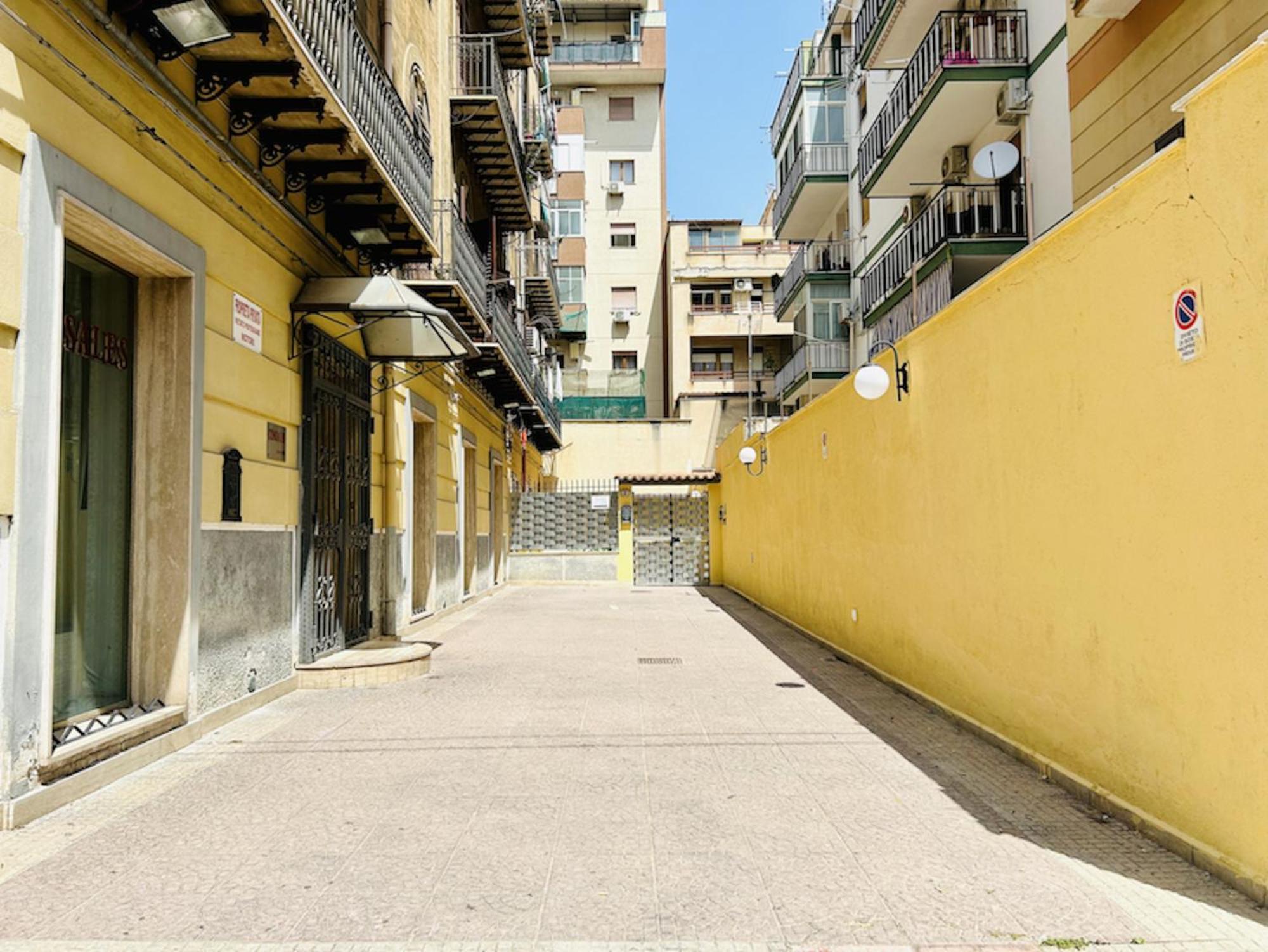 Palermo Central Exterior photo
